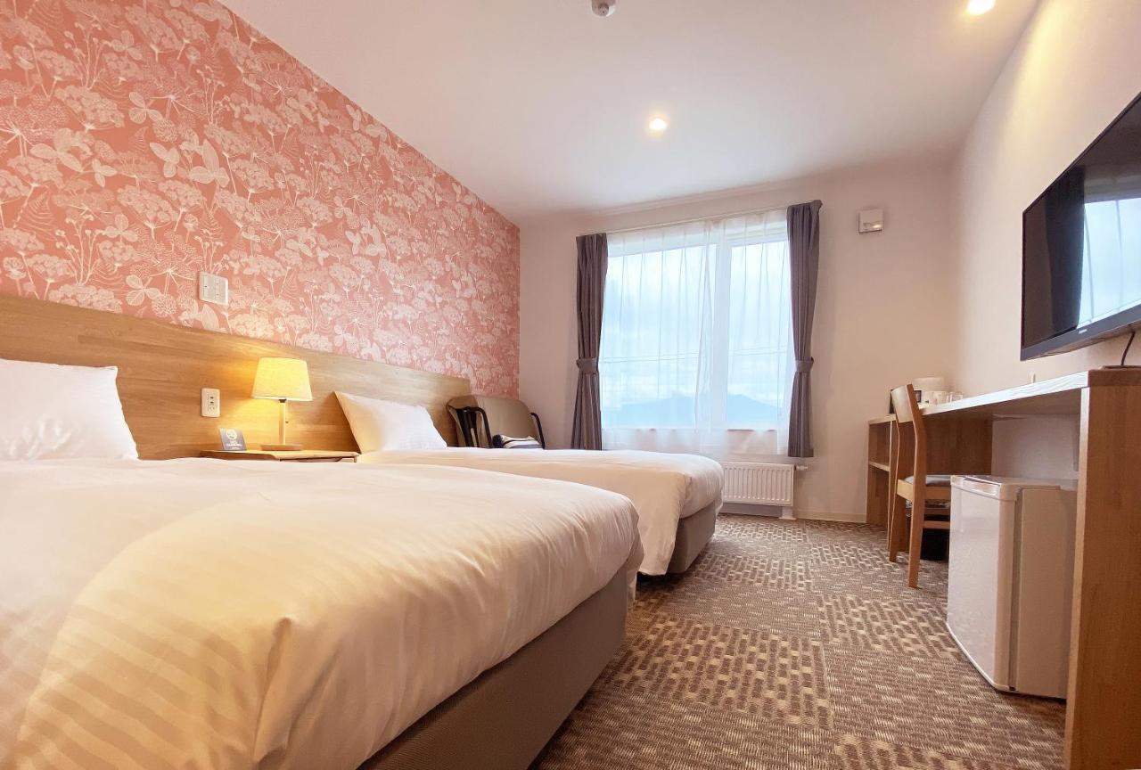Hotel Hanafuji Inn Nakafurano Eksteriør billede