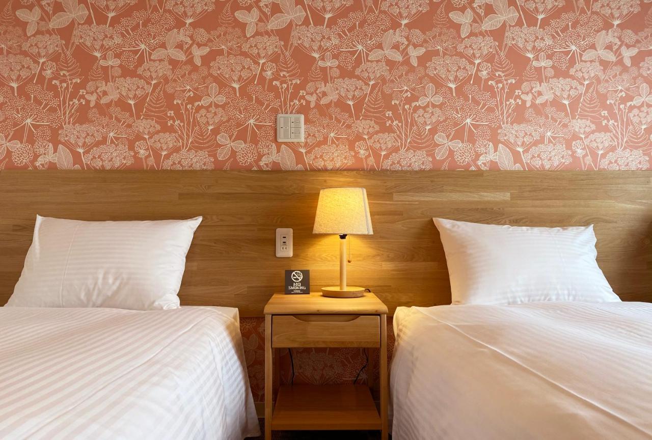 Hotel Hanafuji Inn Nakafurano Eksteriør billede