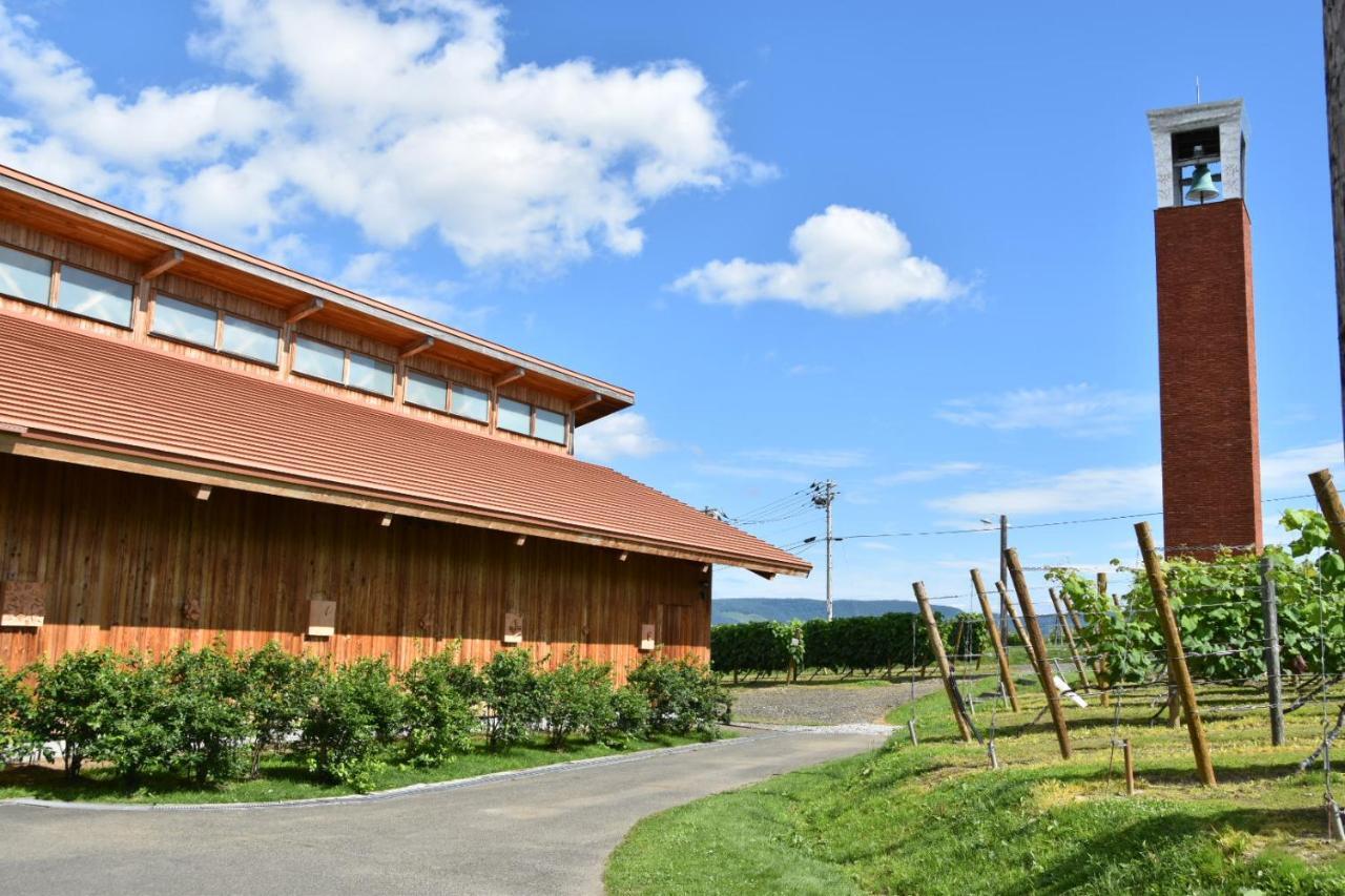 Hotel Hanafuji Inn NakaNakafurano Eksteriør billede